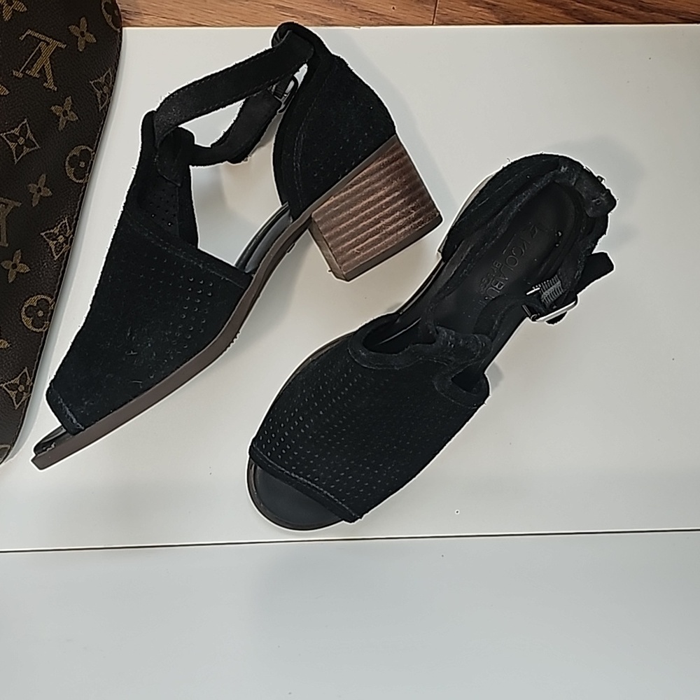 KOOLABURRA by UGG Womens Black  Suede Heeled Sandals